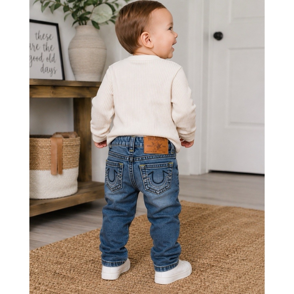 True Religion Toddler Boys 18M Slim Seat Jeans Medium Wash Horse Shoe Pocket
